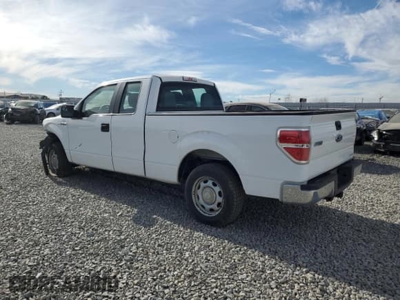 ✅ 2014 Ford F-150 XL • VIN: 1FTFX1CF4EKG35620 • Lot: 93029145. Listed on Copart with 248,744 mi. Free auction sales archive from the USA and detailed vehicle history report at DreamBid. Image 2.