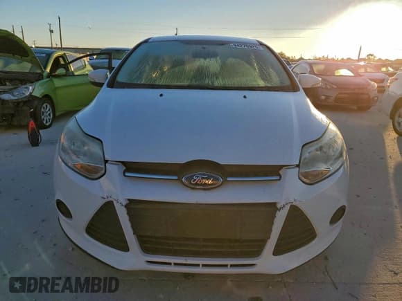 ✅ 2013 Ford Focus SE • VIN: 1FADP3K29DL104753 • Lot: 94270925. Wystawiony na Copart z przebiegiem 165 719 mil. Bezpłatny archiwum sprzedaży aukcyjnych z USA i szczegółowy raport historii pojazdu na DreamBid. Zdjęcie 5.