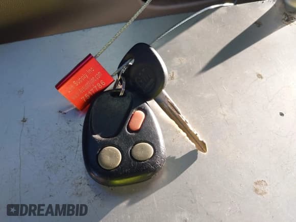 ✅ 2004 Saturn VUE V6 • VIN: 5GZCZ53464S876904 • Lot: 43222788. Wystawiony na IAAI z przebiegiem 243 858 mil. Bezpłatny archiwum sprzedaży aukcyjnych z USA i szczegółowy raport historii pojazdu na DreamBid. Zdjęcie 11.