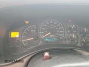 ✅ 2002 GMC Yukon XL SLT • VIN: 1GKFK16Z42J310427 • Lot: 90416215. Wystawiony na Copart z przebiegiem 301 948 mil. Bezpłatny archiwum sprzedaży aukcyjnych z USA i szczegółowy raport historii pojazdu na DreamBid. Zdjęcie 9.