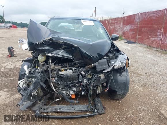 ✅ 2022 Nissan Kicks S • VIN: 3N1CP5BV6NL488219 • Lot: 43121333. Wystawiony na IAAI z przebiegiem 101 236 mil. Bezpłatny archiwum sprzedaży aukcyjnych z USA i szczegółowy raport historii pojazdu na DreamBid. Zdjęcie 6.