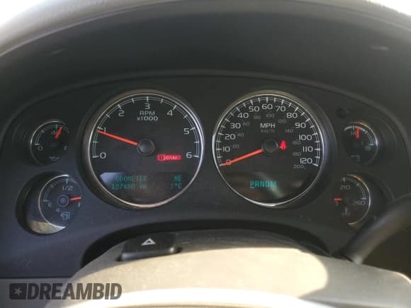 ✅ 2012 GMC Yukon XL SLT • VIN: 1GKS2KE74CR240452 • Lot: 81281595. Listed on Copart with 187,480 mi. Free auction sales archive from the USA and detailed vehicle history report at DreamBid. Image 9.