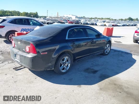 ✅ 2011 Chevrolet Malibu 1LT • VIN: 1G1ZC5EU8BF162216 • Lot: 43401841. Wystawiony na IAAI z przebiegiem 219 165 mil. Bezpłatny archiwum sprzedaży aukcyjnych z USA i szczegółowy raport historii pojazdu na DreamBid. Zdjęcie 4.