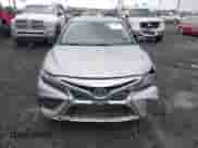 2021 Toyota Camry SE with VIN 4T1G11BK6MU046619, listed as a IAAI auction lot 41750863 with 57,133 mi miles and . Bid and sale history available at DreamBid. Image 12.