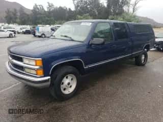 1998 Chevrolet Silverado 3500 с VIN 1GCGC33J7WF007299, выставлен на аукционе Copart как лот 81253215 с пробегом 92 596 миль миль и Списание • Salvage title. История ставок и продаж доступна на DreamBid. Изображение 1.