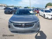 ✅ 2023 Buick Envision Avenir • VIN: LRBFZRR43PD048572 • Lot: 42508268. Wystawiony na IAAI z przebiegiem 14 972 mil. Bezpłatny archiwum sprzedaży aukcyjnych z USA i szczegółowy raport historii pojazdu na DreamBid. Zdjęcie 12.