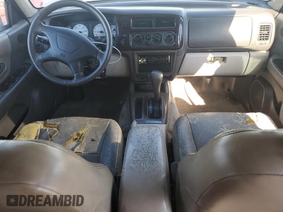 ✅ 2002 Mitsubishi Montero Sport Limited • VIN: JA4LS41R12J033172 • Lot: 75722224. Wystawiony na Copart z przebiegiem 194 923 mil. Bezpłatny archiwum sprzedaży aukcyjnych z USA i szczegółowy raport historii pojazdu na DreamBid. Zdjęcie 8.
