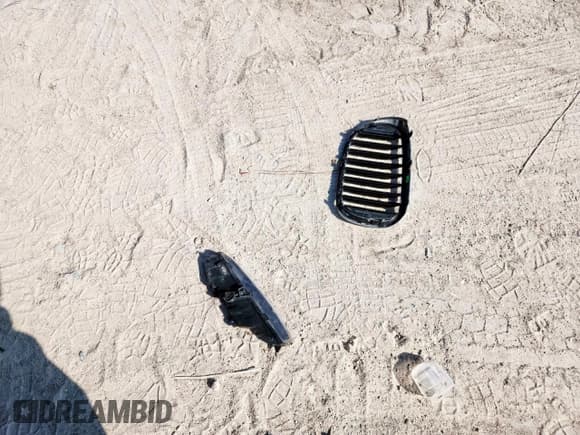 ✅ 2016 BMW 7 Series 750i • VIN: WBA7F0C53GGL99358 • Lot: 80313835. Listed on Copart with 87,729 mi. Free auction sales archive from the USA and detailed vehicle history report at DreamBid. Image 12.