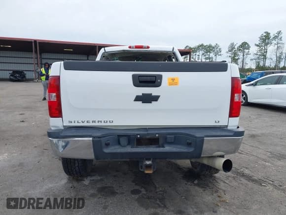✅ 2009 Chevrolet Silverado 2500HD LT • VIN: 1GCHC53679F116961 • Lot: 41330365. Listed on IAAI with Not provided. Free auction sales archive from the USA and detailed vehicle history report at DreamBid. Image 16.