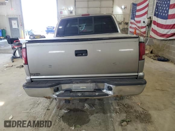 ✅ 2001 Chevrolet S-10 LS • VIN: 1GCDT13W11K222082 • Лот: 62050314. Опубликован ранее на Copart с пробегом Не указан. Бесплатный доступ к архиву аукционных продаж из США и подробный отчёт об истории автомобиля на DreamBid. Изображение 6.