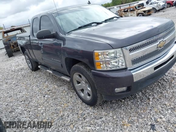 ✅ 2011 Chevrolet Silverado 1500 LT • VIN: 1GCRCSE02BZ183063 • Lot: 43280874. Listed on IAAI with 153,119 mi. Free auction sales archive from the USA and detailed vehicle history report at DreamBid. Image 1.