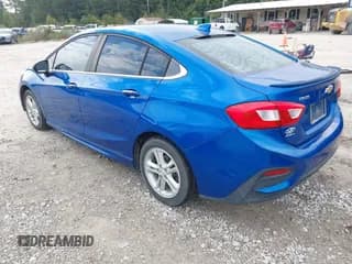 ✅ 2017 Chevrolet Cruze LT • VIN: 1G1BE5SM8H7111821 • Lot: 43311803. Wystawiony na IAAI z przebiegiem 125 280 mil. Bezpłatny archiwum sprzedaży aukcyjnych z USA i szczegółowy raport historii pojazdu na DreamBid. Zdjęcie 3.