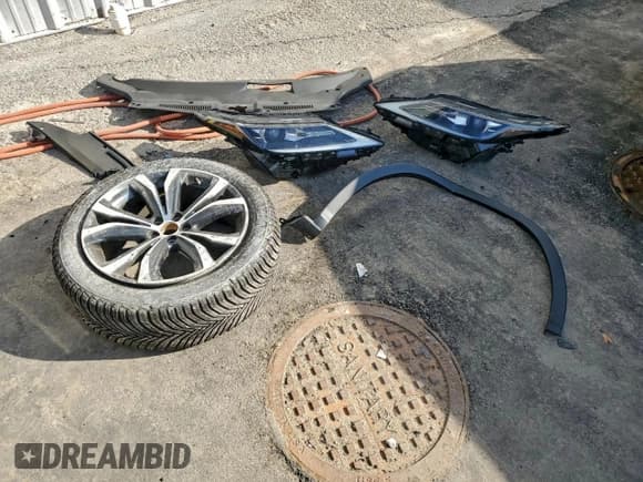 ✅ 2021 Lexus RX 350 • VIN: 2T2HZMAA1MC208158 • Lot: 95864805. Listed on Copart with 45,689 mi. Free auction sales archive from the USA and detailed vehicle history report at DreamBid. Image 13.