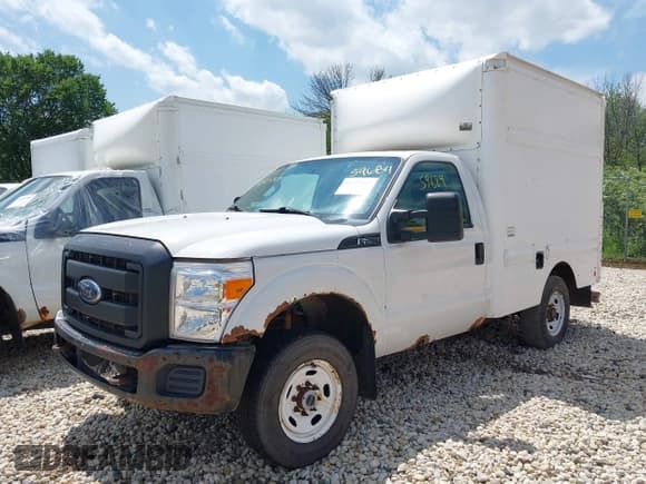✅ 2013 Ford F-250 XL • VIN: 1FDBF2B62DEB64374 • Lot: 42459684. Wystawiony na IAAI z przebiegiem 553 300 mil. Bezpłatny archiwum sprzedaży aukcyjnych z USA i szczegółowy raport historii pojazdu na DreamBid. Zdjęcie 17.