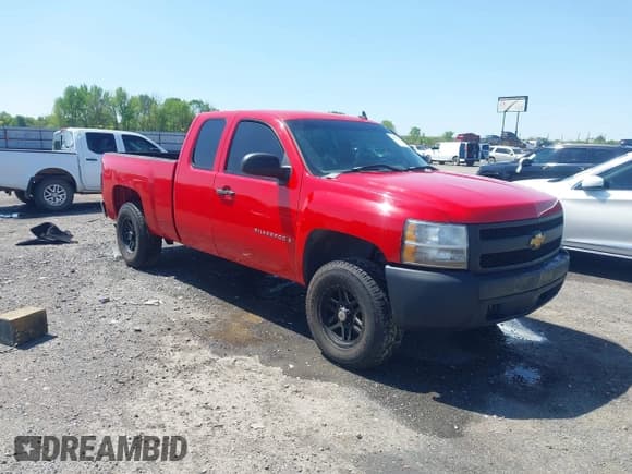 ✅ 2007 Chevrolet Silverado 1500 Work Truck • VIN: 1GCEC19X47Z609956 • Lot: 41974195. Listed on IAAI with 183,772 mi. Free auction sales archive from the USA and detailed vehicle history report at DreamBid. Image 1.