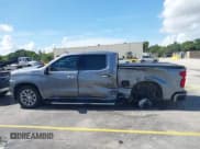✅ 2021 Chevrolet Silverado 1500 High Country • VIN: 3GCPWFED4MG144695 • Lot: 42880446. Wystawiony na IAAI z przebiegiem 14 271 mil. Bezpłatny archiwum sprzedaży aukcyjnych z USA i szczegółowy raport historii pojazdu na DreamBid. Zdjęcie 15.