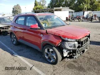 ✅ 2022 Hyundai Venue SEL • VIN: KMHRC8A35NU171974 • Lot: 75261194. Wystawiony na Copart z przebiegiem 15 413 mil. Bezpłatny archiwum sprzedaży aukcyjnych z USA i szczegółowy raport historii pojazdu na DreamBid. Zdjęcie 4.