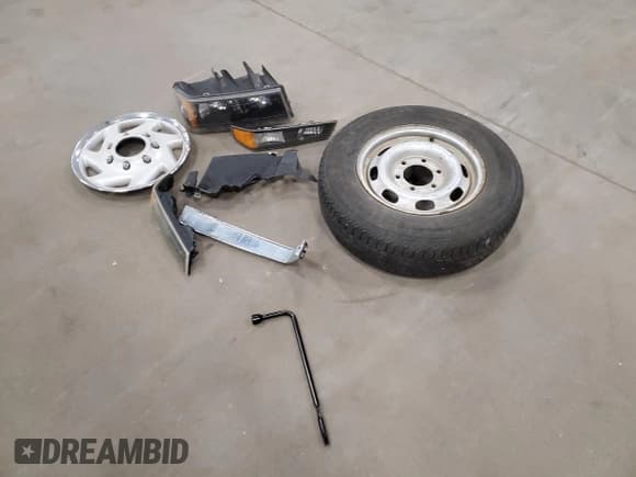 ✅ 2004 Chevrolet Colorado Z85 • VIN: 1GCCS198748208843 • Lot: 57422005. Wystawiony na Copart z przebiegiem 145 995 mil. Bezpłatny archiwum sprzedaży aukcyjnych z USA i szczegółowy raport historii pojazdu na DreamBid. Zdjęcie 12.