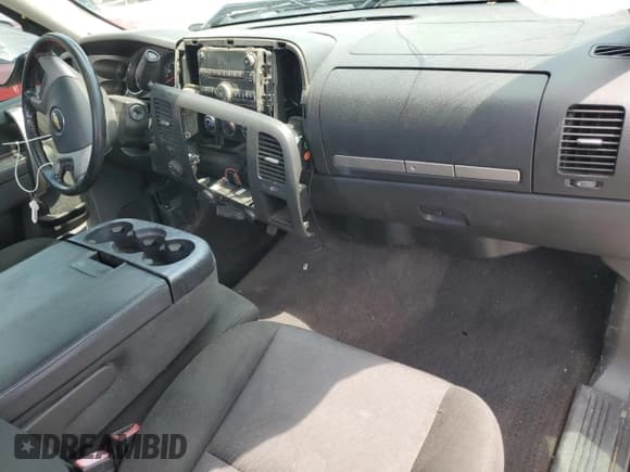 ✅ 2013 Chevrolet Silverado 1500 LT • VIN: 1GCNKSE02DZ283362 • Lot: 63886234. Listed on Copart with 202,749 mi. Free auction sales archive from the USA and detailed vehicle history report at DreamBid. Image 8.