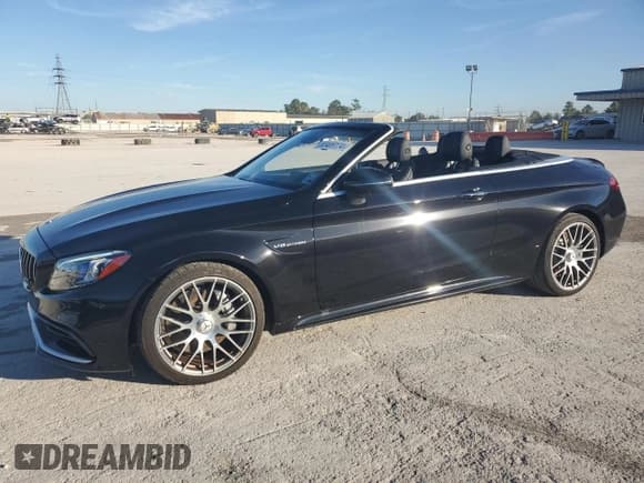 ✅ 2021 Mercedes-Benz C • VIN: W1KWK8GBXMG090738 • Lot: 82409124. Wystawiony na Copart z przebiegiem 33 326 mil. Bezpłatny archiwum sprzedaży aukcyjnych z USA i szczegółowy raport historii pojazdu na DreamBid. Zdjęcie 1.