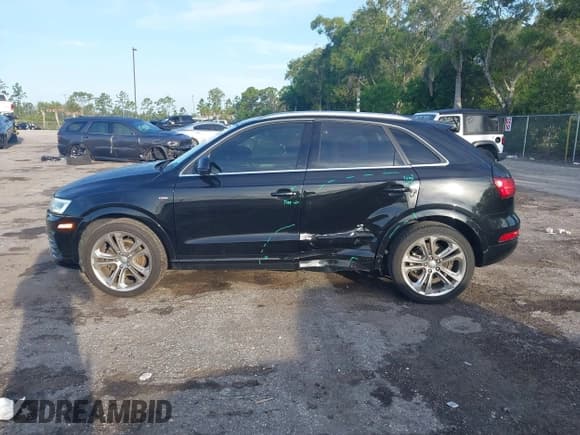 ✅ 2018 Audi Q3 Premium Plus • VIN: WA1HCCFS3JR022277 • Lot: 42468345. Listed on IAAI with 78,225 mi. Free auction sales archive from the USA and detailed vehicle history report at DreamBid. Image 14.