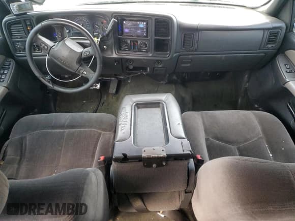 ✅ 2003 GMC Sierra 2500HD SLE • VIN: 1GTHK23163F215123 • Lot: 86448144. Listed on Copart with 263,891 mi. Free auction sales archive from the USA and detailed vehicle history report at DreamBid. Image 8.