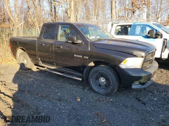 ✅ 2010 Dodge 1500 SLT • VIN: 1D7RV1GT9AS164020 • Лот: 84563084. Размещён на Copart с пробегом 136 500 миль миль. Получите бесплатный доступ к архиву аукционных продаж из США и посмотрите подробный отчёт об истории автомобиля на DreamBid. Изображение 4.