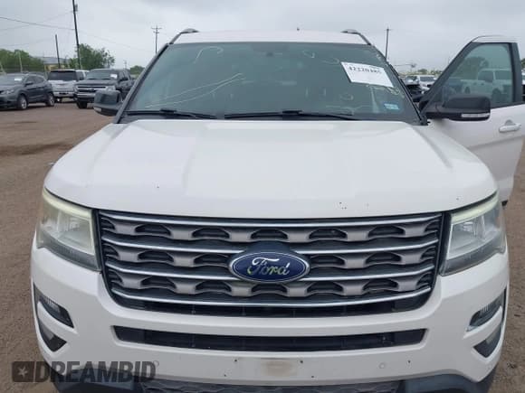 ✅ 2017 Ford Explorer XLT • VIN: 1FM5K7D8XHGC53849 • Лот: 42220485. Опубликован ранее на IAAI с пробегом 135 902 миль. Бесплатный доступ к архиву аукционных продаж из США и подробный отчёт об истории автомобиля на DreamBid. Изображение 6.