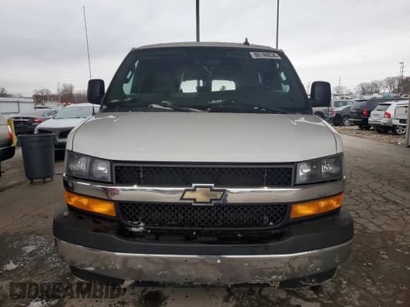 2018 Chevrolet Express Passenger LT с VIN 1GAZGPFGXJ1226731, выставлен на аукционе Copart как лот 86140634 с пробегом 107 489 миль миль и Списание • Salvage title. История ставок и продаж доступна на DreamBid. Изображение 5.