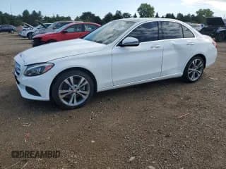 ✅ 2016 Mercedes-Benz C 300 • VIN: 55SWF4KB2GU155903 • Lot: 70363995. Wystawiony na Copart z przebiegiem 70 130 mil. Bezpłatny archiwum sprzedaży aukcyjnych z USA i szczegółowy raport historii pojazdu na DreamBid. Zdjęcie 1.
