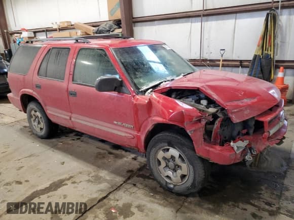 ✅ 2004 Chevrolet Blazer LS • VIN: 1GNDT13X74K135842 • Lot: 88778375. Wystawiony na Copart z przebiegiem 224 333 mil. Bezpłatny archiwum sprzedaży aukcyjnych z USA i szczegółowy raport historii pojazdu na DreamBid. Zdjęcie 4.