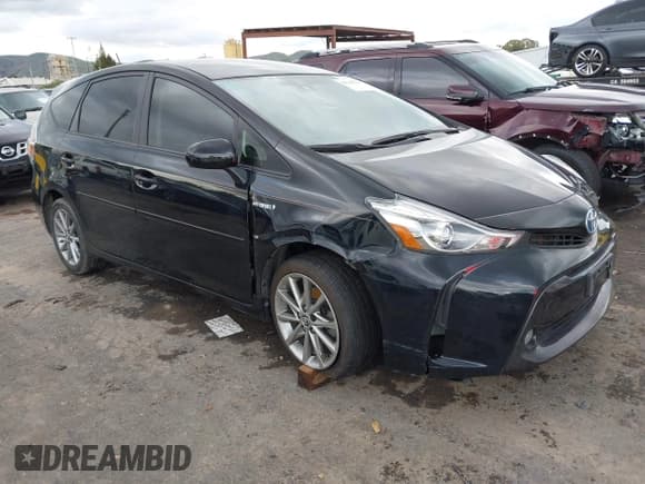 ✅ 2015 Toyota Prius Two • VIN: JTDZN3EU9FJ035564 • Lot: 43764220. Listed on IAAI with 88,926 mi. Free auction sales archive from the USA and detailed vehicle history report at DreamBid. Image 1.
