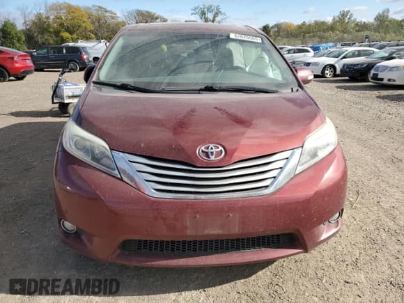✅ 2015 Toyota Sienna Limited Premium • VIN: 5TDDK3DC8FS118658 • Лот: 82625565. Опубликован ранее на Copart с пробегом 200 677 миль. Бесплатный доступ к архиву аукционных продаж из США и подробный отчёт об истории автомобиля на DreamBid. Изображение 5.