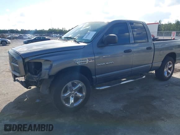 ✅ 2006 Dodge 1500 Laramie • VIN: 1D7HA18266S570860 • Лот: 43529899. Опубликован ранее на IAAI с пробегом 176 093 миль. Бесплатный доступ к архиву аукционных продаж из США и подробный отчёт об истории автомобиля на DreamBid. Изображение 18.