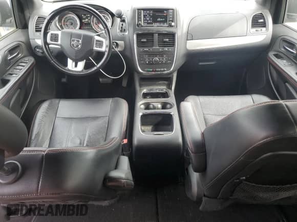 2017 Dodge Grand Caravan GT с VIN 2C4RDGEG5HR629958, выставлен на аукционе Copart как лот 81938855 с пробегом 87 887 миль миль и Списание • Salvage title. История ставок и продаж доступна на DreamBid. Изображение 8.