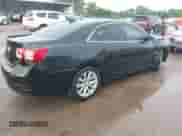 2015 Chevrolet Malibu LT z VIN 1G11D5SL3FF276569, wystawiony jako IAAI lot #42653881 z przebiegiem 207 338 mil mil oraz . Historia ofert i sprzedaży dostępna na DreamBid. Obrazek 4.