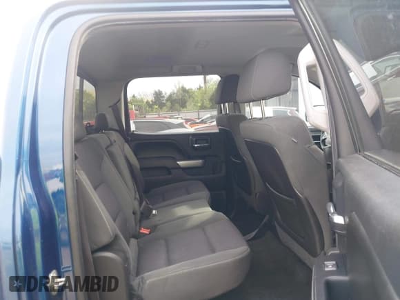 ✅ 2015 Chevrolet Silverado 2500HD LT • VIN: 1GC1KVE87FF564213 • Lot: 41987148. Listed on IAAI with 271,822 mi. Free auction sales archive from the USA and detailed vehicle history report at DreamBid. Image 8.