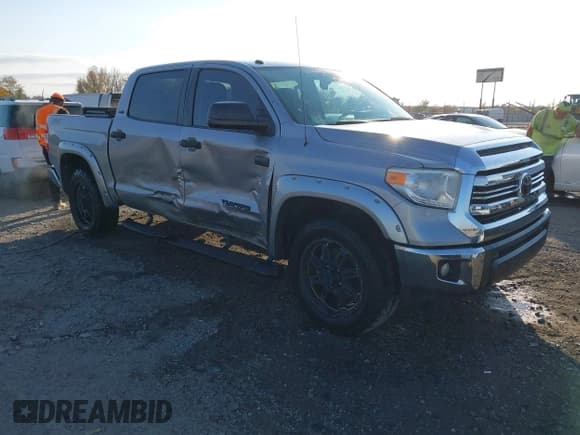 ✅ 2016 Toyota Tundra SR5 • VIN: 5TFDW5F14GX537436 • Лот: 43641664. Опубликован ранее на IAAI с пробегом 85 462 миль. Бесплатный доступ к архиву аукционных продаж из США и подробный отчёт об истории автомобиля на DreamBid. Изображение 1.