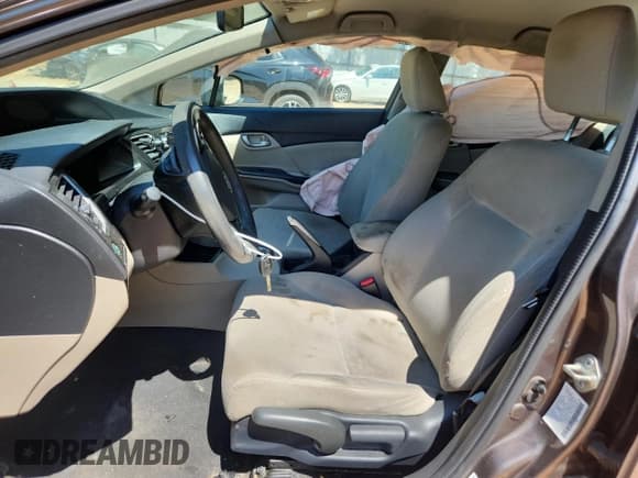 ✅ 2013 Honda Civic LX • VIN: 2HGFB2F54DH506128 • Lot: 70648675. Wystawiony na Copart z przebiegiem 189 449 mil. Bezpłatny archiwum sprzedaży aukcyjnych z USA i szczegółowy raport historii pojazdu na DreamBid. Zdjęcie 7.