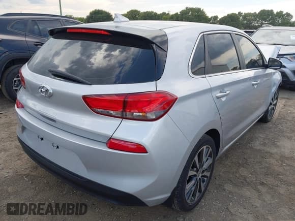 ✅ 2019 Hyundai Elantra • VIN: KMHH35LE3KU104438 • Лот: 42973772. Опубликован ранее на IAAI с пробегом 17 896 миль. Бесплатный доступ к архиву аукционных продаж из США и подробный отчёт об истории автомобиля на DreamBid. Изображение 4.