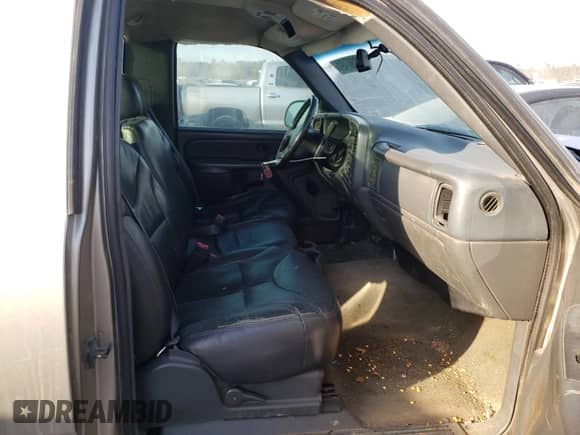 2003 Chevrolet Silverado 1500 Work Truck с VIN 1GCEC14V23Z145744, выставлен на аукционе Copart как лот 31887491 с пробегом 180 138 миль миль и Списание • Salvage title. История ставок и продаж доступна на DreamBid. Изображение 5.