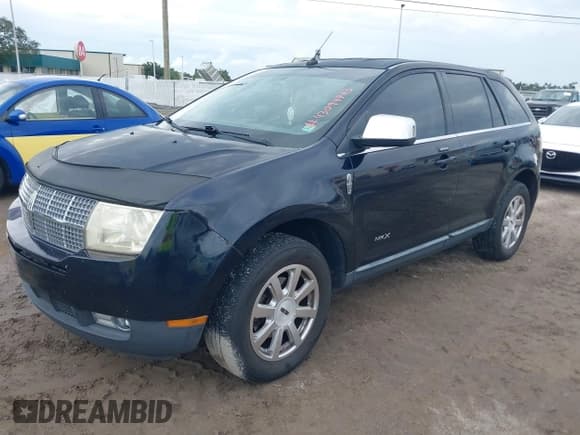 ✅ 2008 Lincoln MKX • VIN: 2LMDU68C08BJ21922 • Lot: 43094773. Wystawiony na IAAI z przebiegiem 245 322 mil. Bezpłatny archiwum sprzedaży aukcyjnych z USA i szczegółowy raport historii pojazdu na DreamBid. Zdjęcie 17.