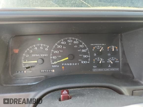 ✅ 1997 Chevrolet Silverado 1500 • VIN: 1GCEC19R2VE125029 • Lot: 89508335. Listed on Copart with 251,246 mi. Free auction sales archive from the USA and detailed vehicle history report at DreamBid. Image 9.