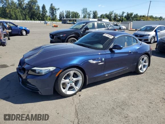 ✅ 2011 BMW Z4 sDrive30i • VIN: WBALM5C50BE380563 • Lot: 68116425. Listed on Copart with 25,445 mi. Free auction sales archive from the USA and detailed vehicle history report at DreamBid. Image 1.