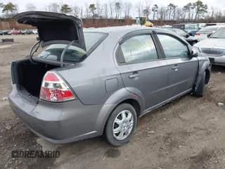 ✅ 2009 Chevrolet Aveo 1LT • VIN: KL1TD56E69B642006 • Lot: 41726655. Wystawiony na IAAI z przebiegiem Nie podano. Bezpłatny archiwum sprzedaży aukcyjnych z USA i szczegółowy raport historii pojazdu na DreamBid. Zdjęcie 4.