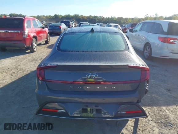 ✅ 2022 Hyundai Sonata SE • VIN: 5NPEG4JA9NH141076 • Lot: 43418491. Listed on IAAI with 42,992 mi. Free auction sales archive from the USA and detailed vehicle history report at DreamBid. Image 16.