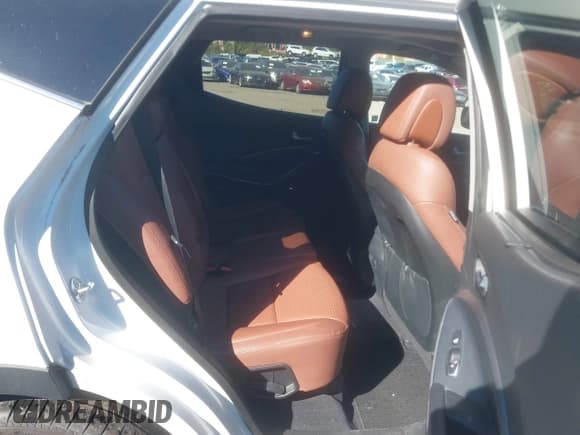 ✅ 2013 Hyundai Santa Fe Sport • VIN: 5XYZW3LA6DG051157 • Лот: 43521428. Опубликован ранее на IAAI с пробегом 152 906 миль. Бесплатный доступ к архиву аукционных продаж из США и подробный отчёт об истории автомобиля на DreamBid. Изображение 8.