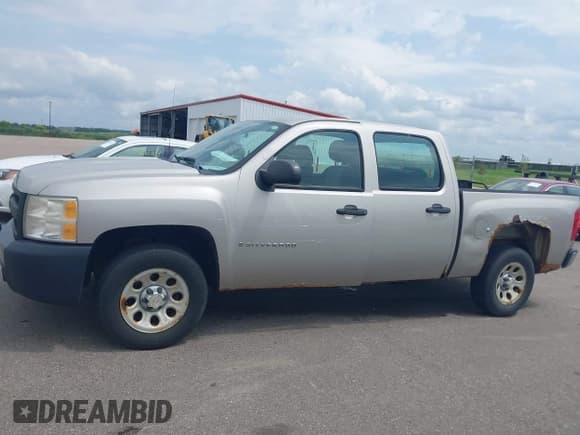 ✅ 2009 Chevrolet Silverado 1500 LS • VIN: 3GCEC13C69G156867 • Lot: 42813277. Listed on IAAI with 34,937 mi. Free auction sales archive from the USA and detailed vehicle history report at DreamBid. Image 14.