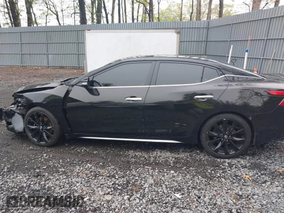 ✅ 2017 Nissan Maxima S • VIN: 1N4AA6AP5HC424631 • Lot: 42202380. Listed on IAAI with 119,334 mi. Free auction sales archive from the USA and detailed vehicle history report at DreamBid. Image 14.