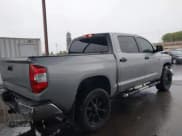 ✅ 2017 Toyota Tundra SR5 • VIN: 5TFDY5F12HX597887 • Lot: 43705073. Listed on IAAI with 93,718 mi. Free auction sales archive from the USA and detailed vehicle history report at DreamBid. Image 4.